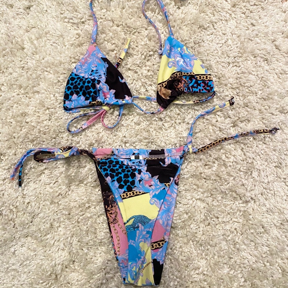 High waisted, cheeky string bikini set